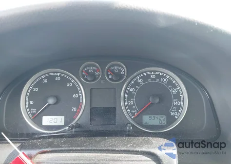 2002 Volkswagen Passat Glx from USA, damaged, VIN WVWTH63B92P182698